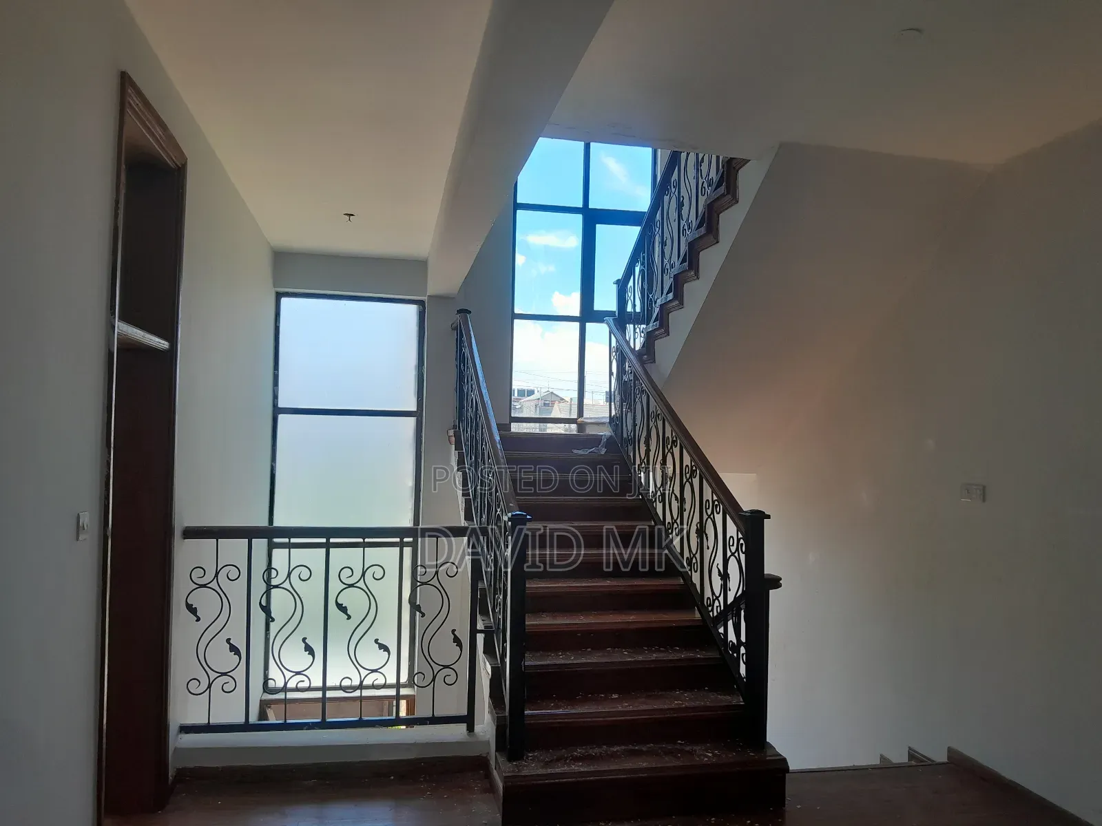 4bdrm Maisonette in Eastern By-Pass, Membley Estate for rent
