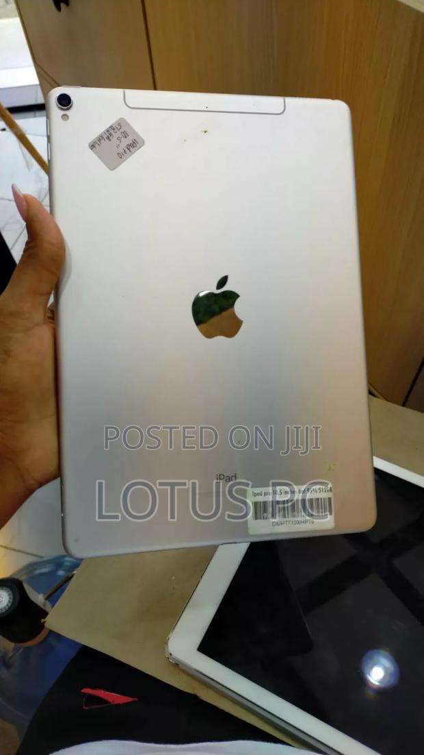 Apple iPad Pro 10.5 (2017) 512 GB Silver - thumbnail 3