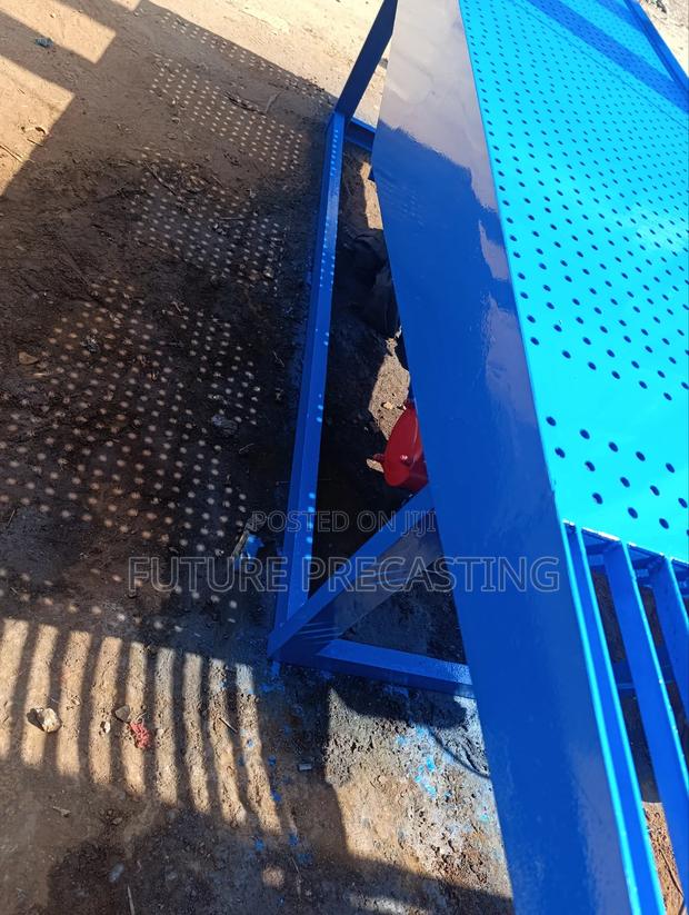 Vibrating Table - thumbnail 5