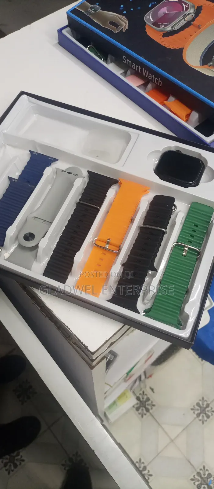 Smart Watch Rechargeable With 6 Different Straps