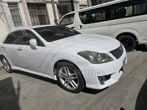 Toyota Crown 2012 White