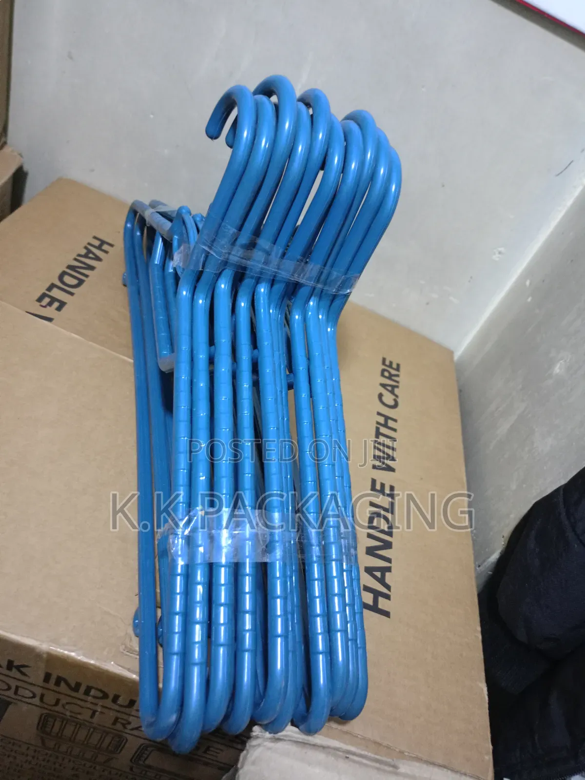12pcs Blue Hangers