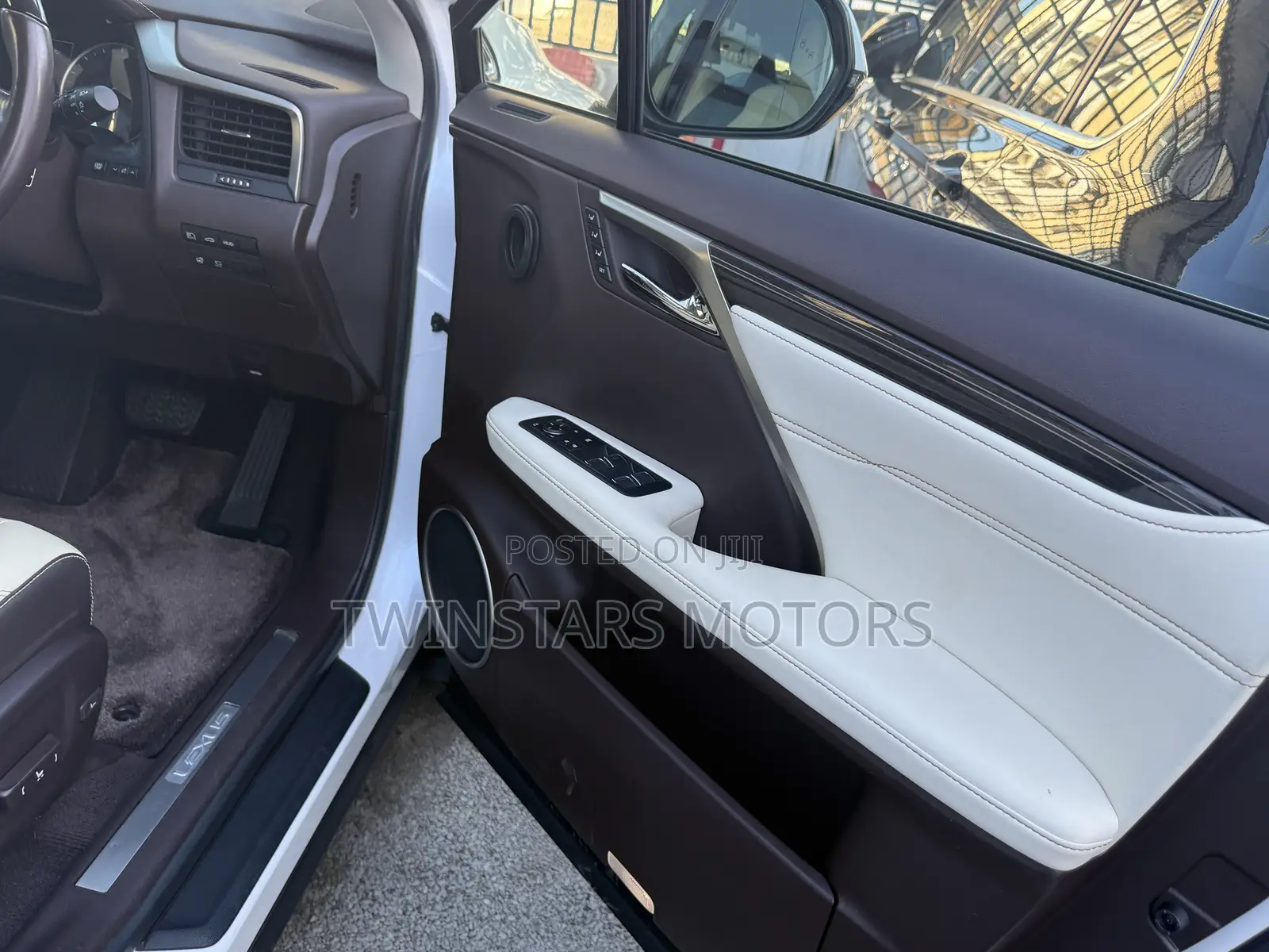 Lexus RX 300 2WD 2018 White