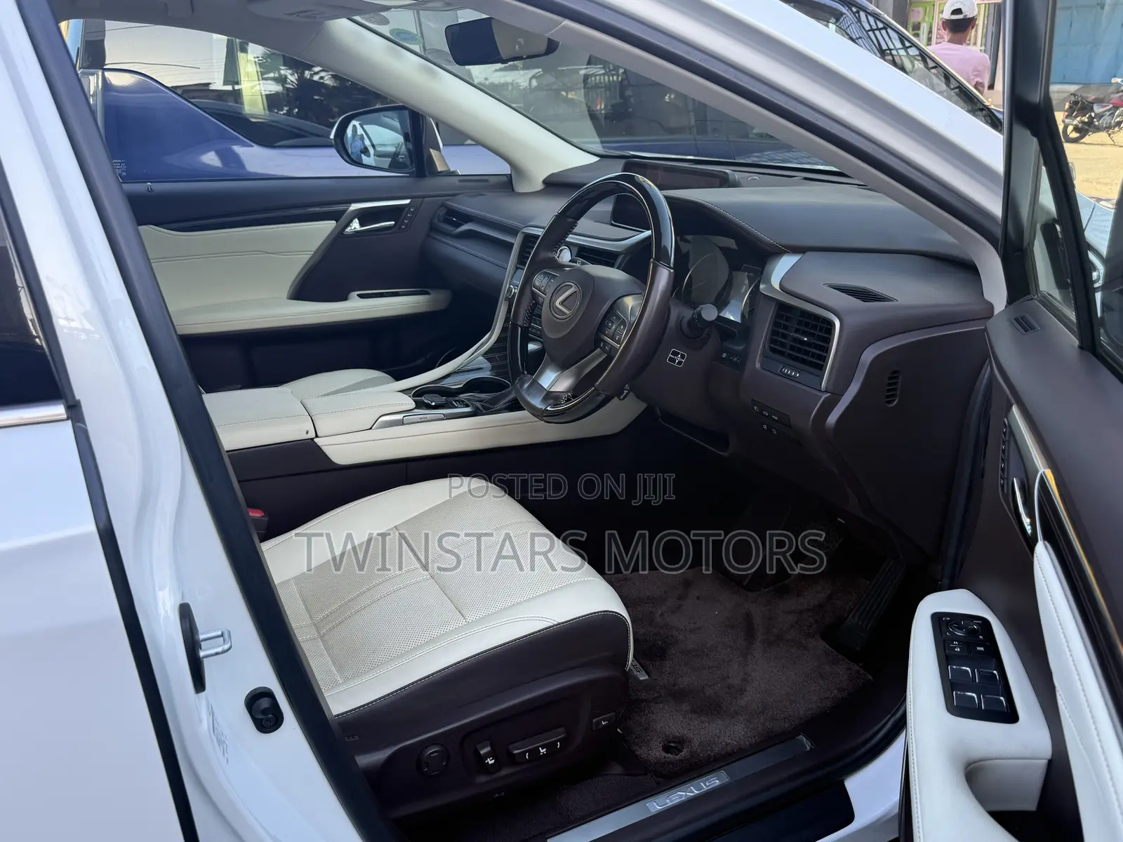 Lexus RX 300 2WD 2018 White