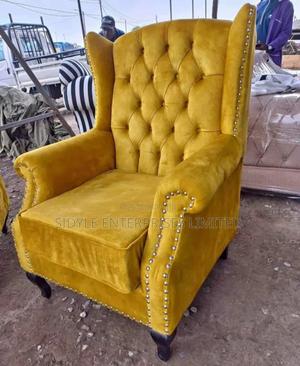 King Size Chair Gold - main view