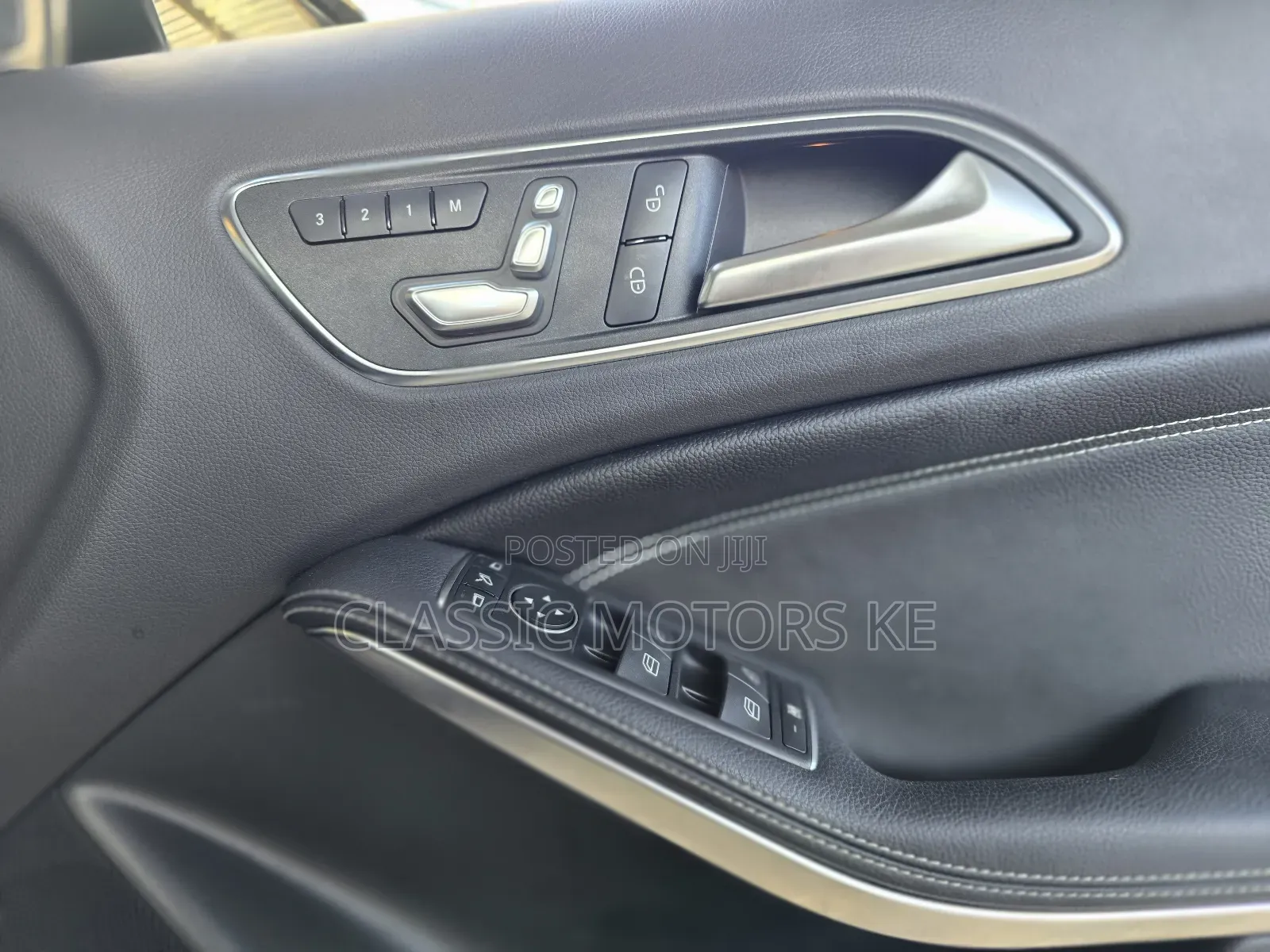 Mercedes-Benz GLA 250 2018 Blue