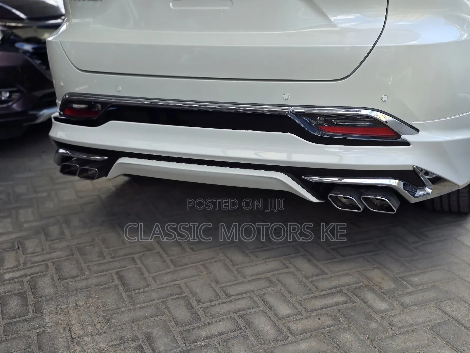 Toyota Harrier 2.0 2021 White