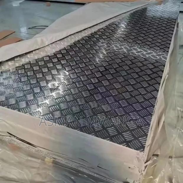 Aluminum Chequered Plate - main view