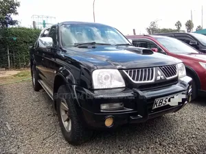 Mitsubishi L200 Single Cab 2.5 TD 4WD 2005 Black