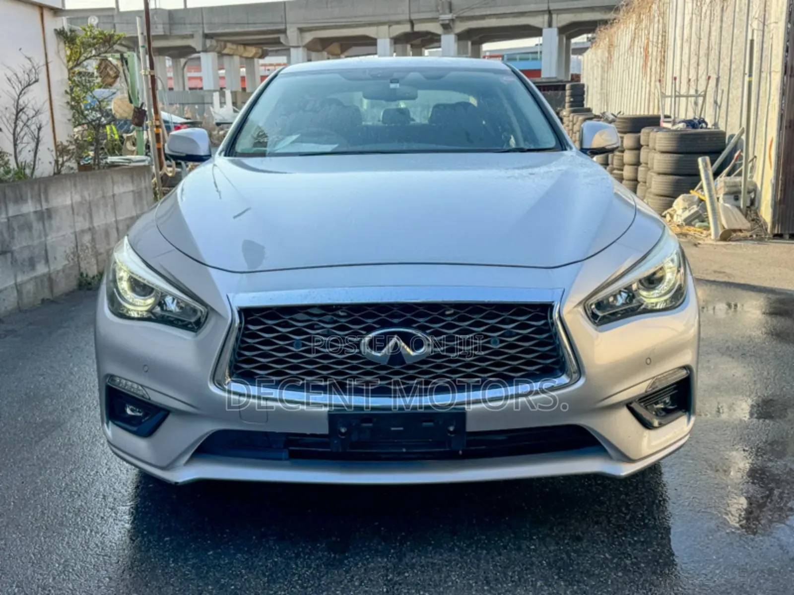 Nissan Skyline 2018 Silver