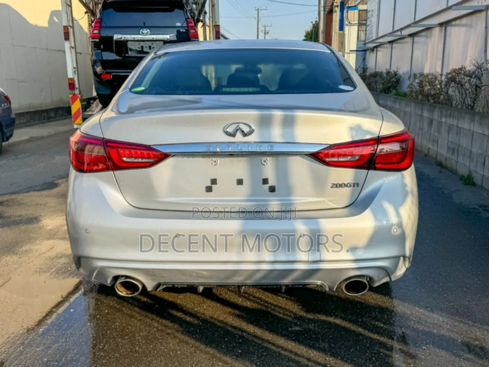 Nissan Skyline 2018 Silver