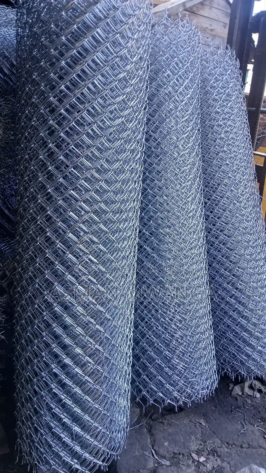 Galvanised Mesh Wire Medium Gauge 12.5g 2.5mm 6ft