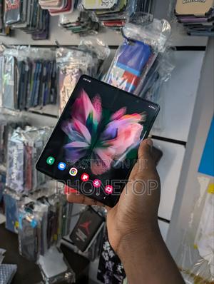 Samsung Galaxy Z Fold 3 256 GB Black - main view