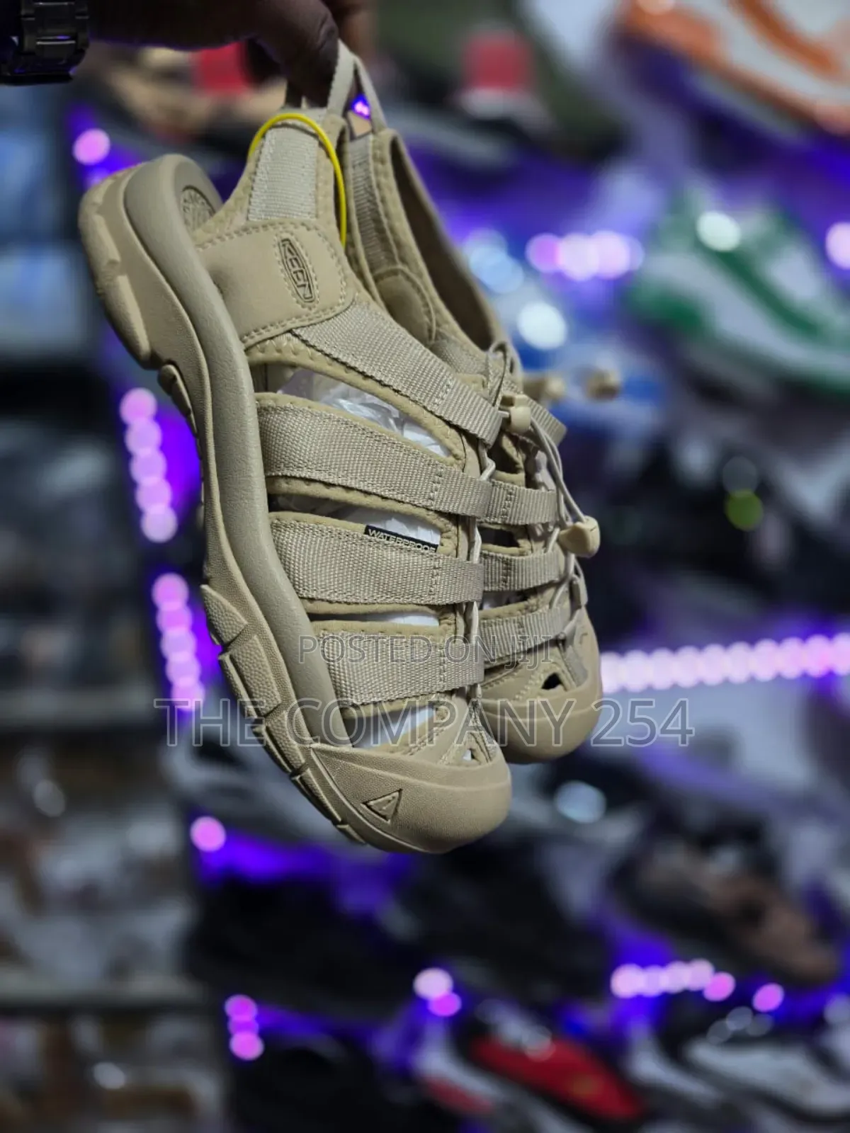 Leather Quality Plain and Colour Keen Open Shoes Edition
