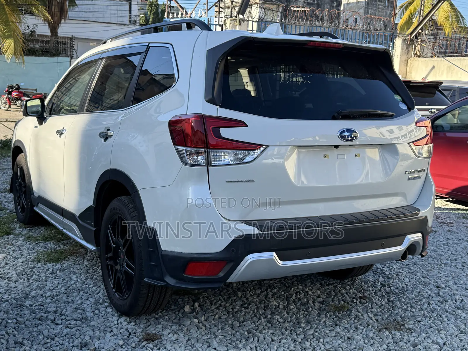Subaru Forester Touring AWD 2019 White