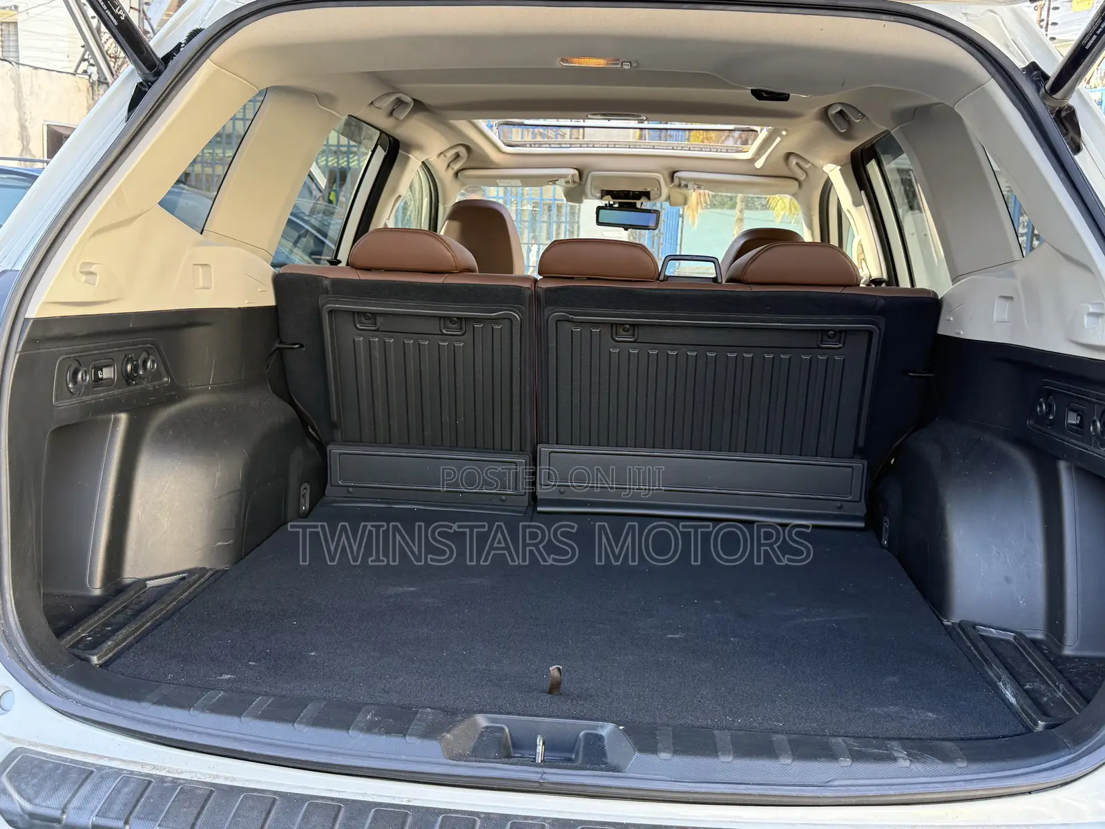 Subaru Forester Touring AWD 2019 White