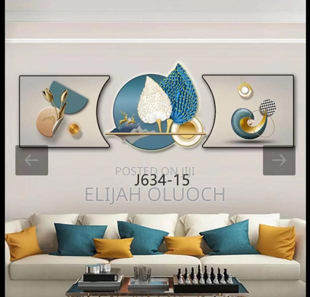 Feather Style Luminous Decor Wall Clock - thumbnail 3
