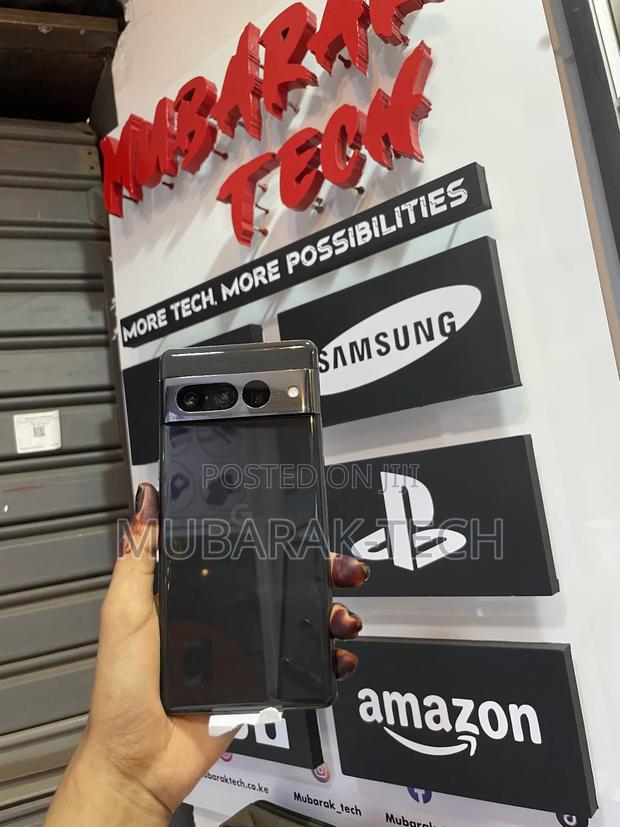 New Google Pixel 7 Pro 256 GB Black - thumbnail 3