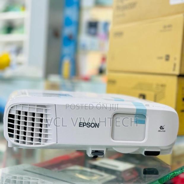Epson Eb-W51 || 4000 Lumen || Projector - thumbnail 2