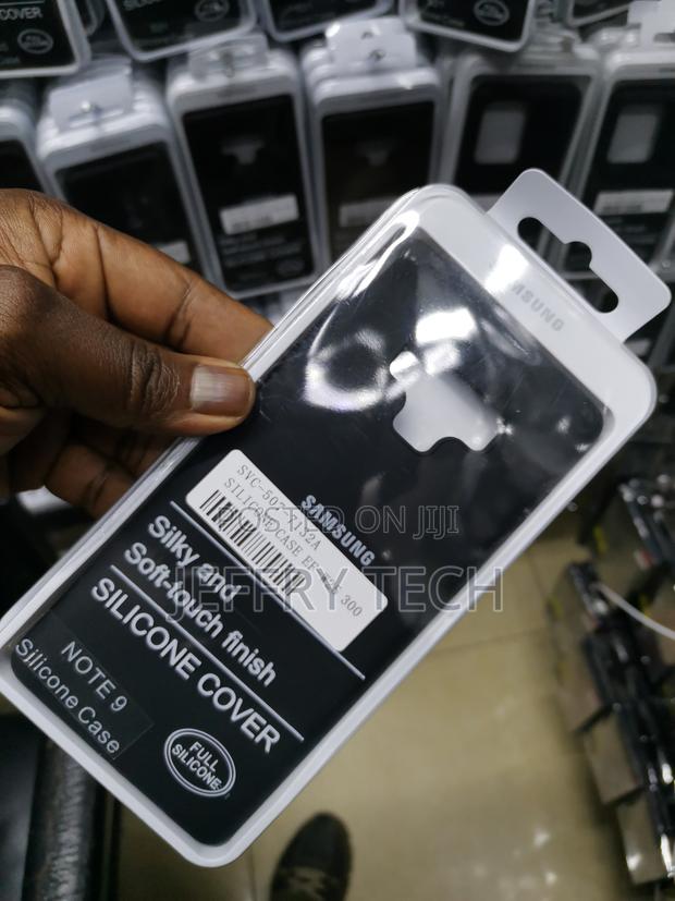 Loxxo Liquid Silicone Case for Samsung Galaxy Note 9 - thumbnail 3