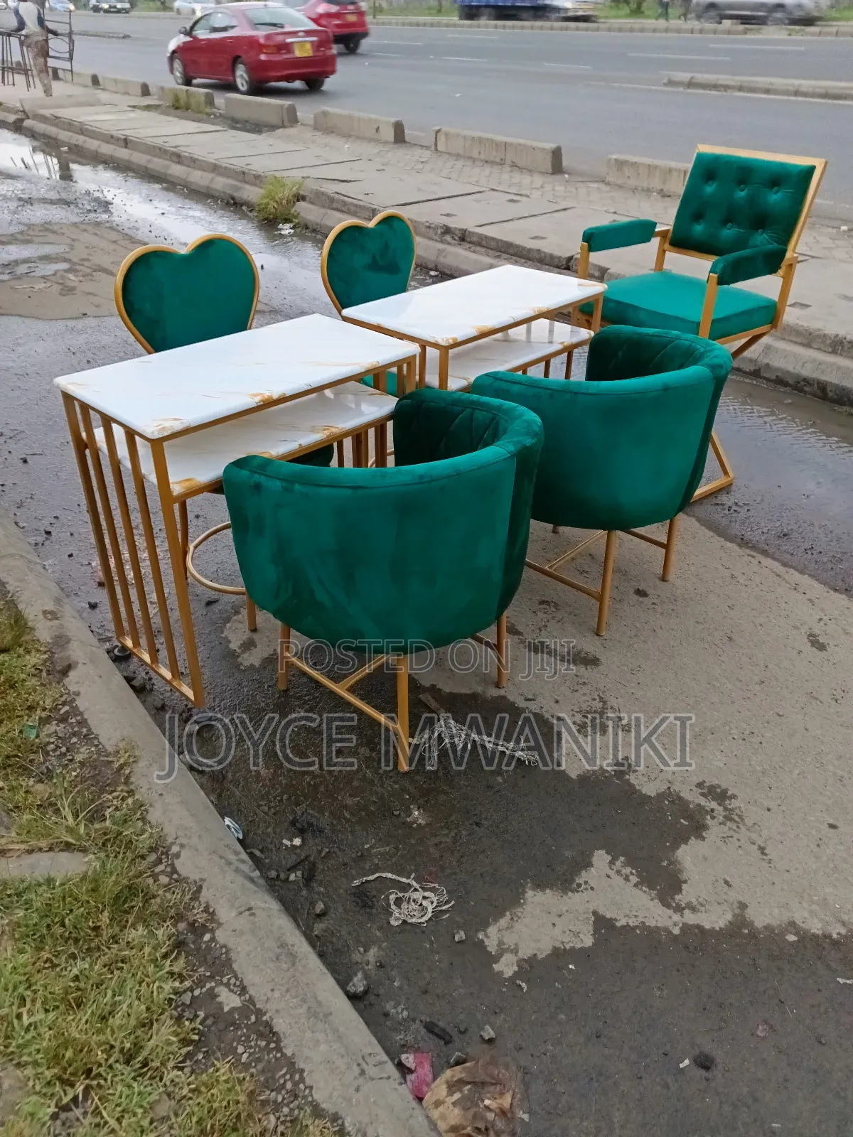 2 Manicure Sets and a Makeup Seat, Green and Gold 