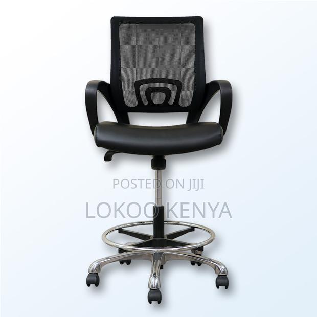 Office Chair: High Adjustable Clerical Office Desk - thumbnail 4