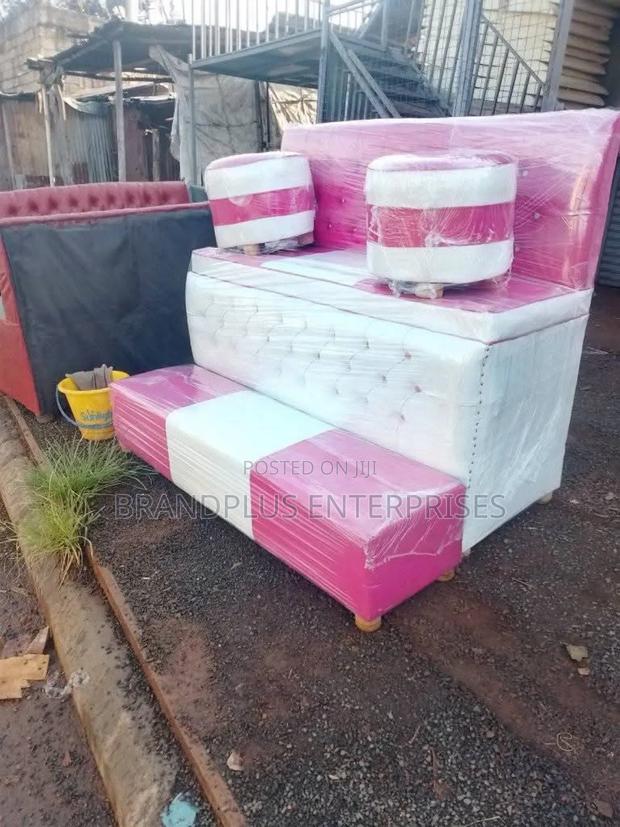 Pedicure Seat - main view