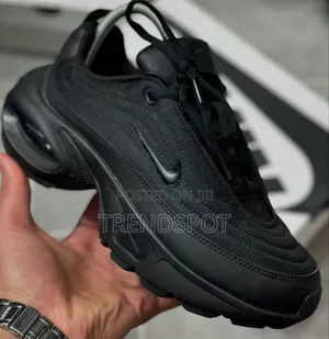Airmax Portal Restocked 
Size 39________45
Price *Ksh3500*