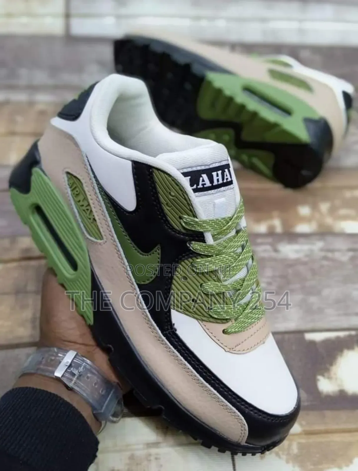 Quality Unisex Leather Airmax Sneakers Shoes Available