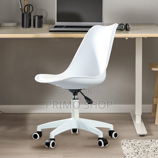 Office Chair; Fancy Eames Swivel Office Chair - main view
