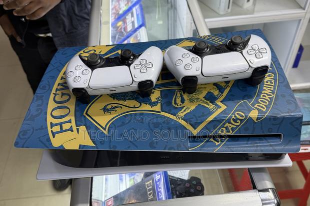 Fairly Used Sony Ps5 Standard - thumbnail 3