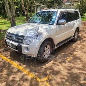 Mitsubishi Pajero 2007 White