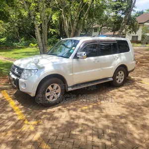 Mitsubishi Pajero 2007 White