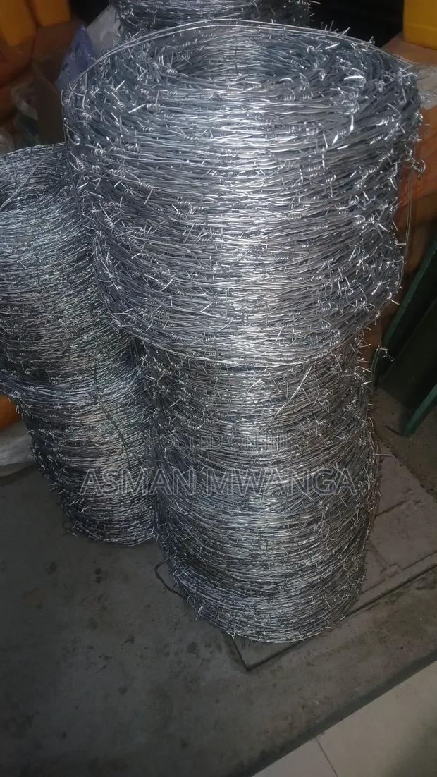 Galvanised Berbed Wire 610 - main view