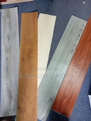 Upgrade With Self-Glued Vinyl Flooring - thumbnail 2