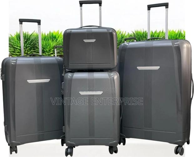 4in1 Luxurious Unbreakable Suitcase - thumbnail 3