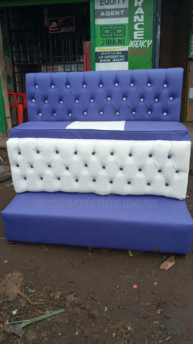 Pedicure Couch White and Purple