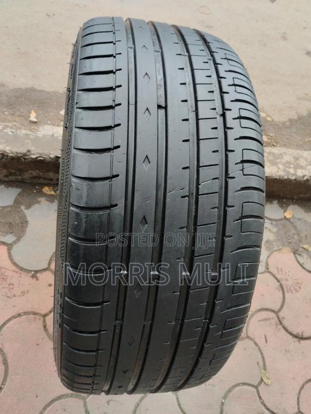 245/35r20 Accelera