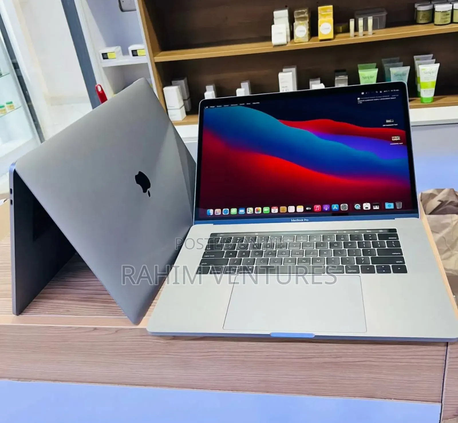 Laptop Apple MacBook Pro 2018 32GB Intel Core i9 SSD 1T