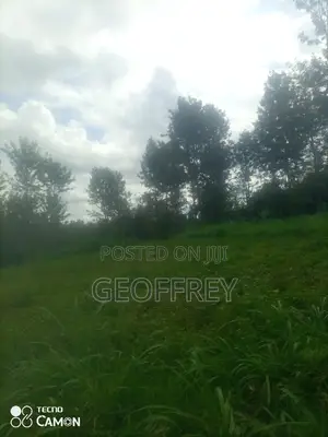 Selling 2 Acres in Gatundu Gatukuyu Touching Tarmac