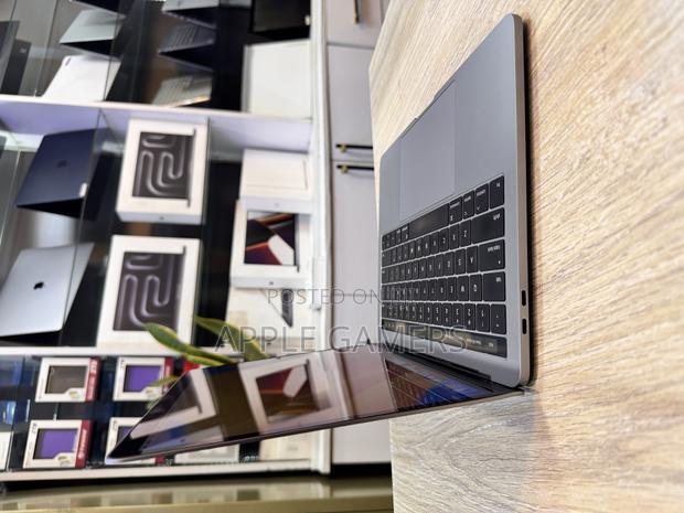 Laptop Apple MacBook Pro 16GB Intel Core I7 SSD 1T - thumbnail 3