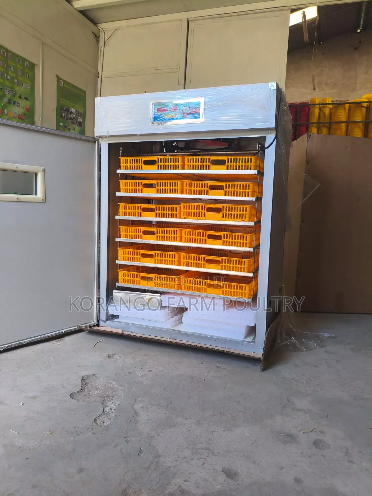 1056 Eggs Incubator