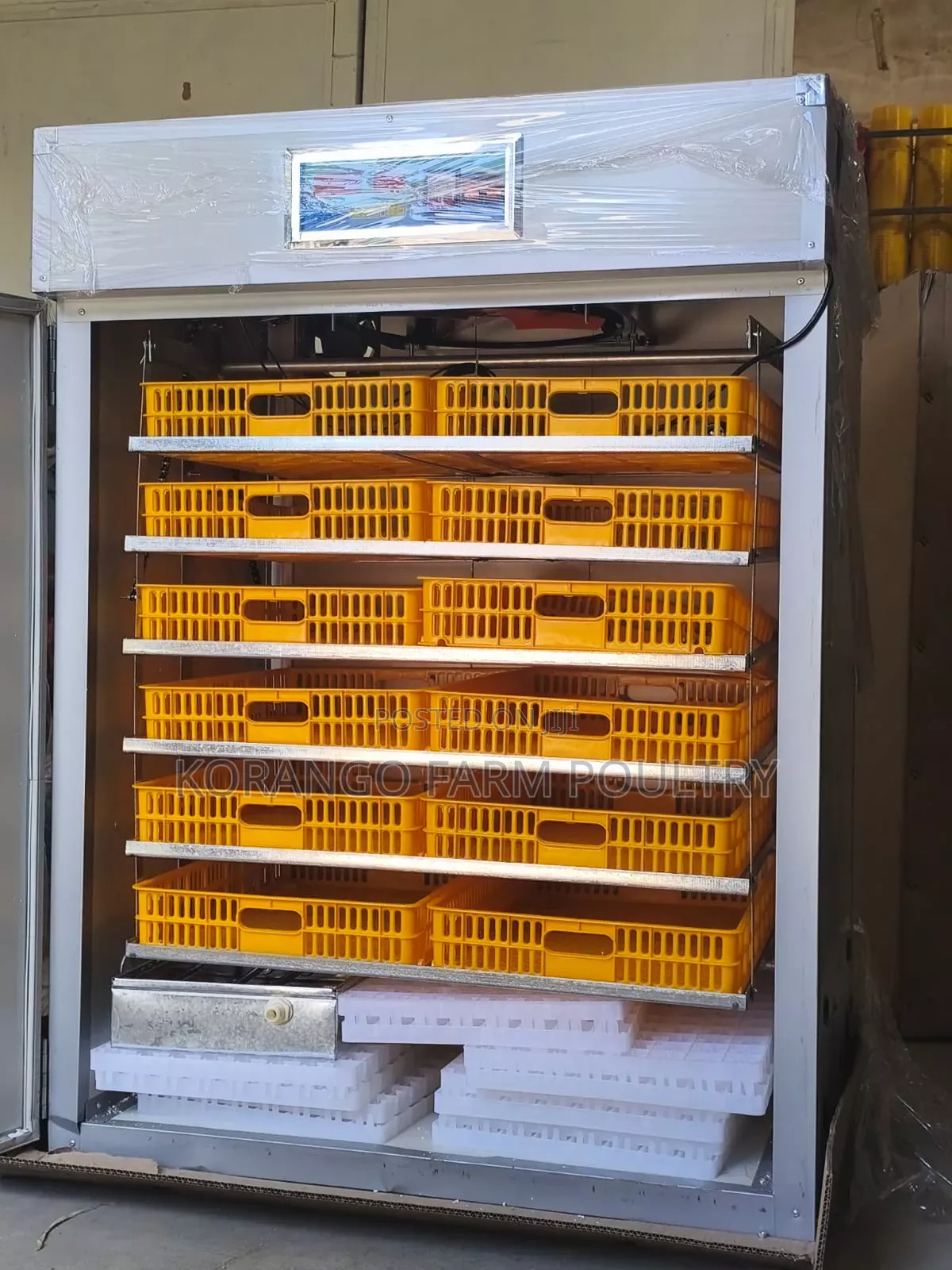 1056 Eggs Incubator