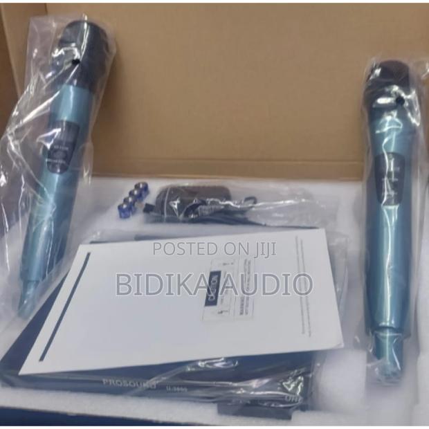 Shure U3800 Wireless Microphone System - main view