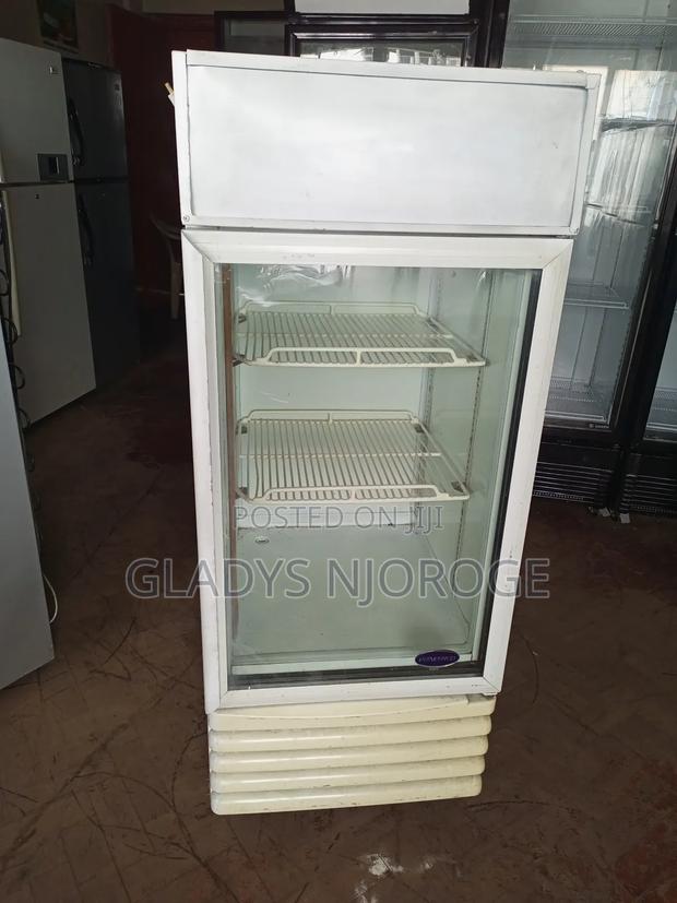 Perfect Medium Size Display Fridge - thumbnail 3