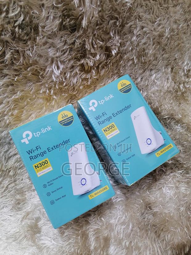New Tp-Link 300mbps Wireless Range Extender - main view