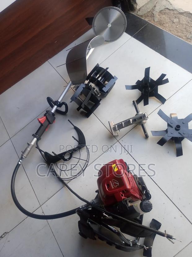 4 Stroke Brush Cutter - thumbnail 3