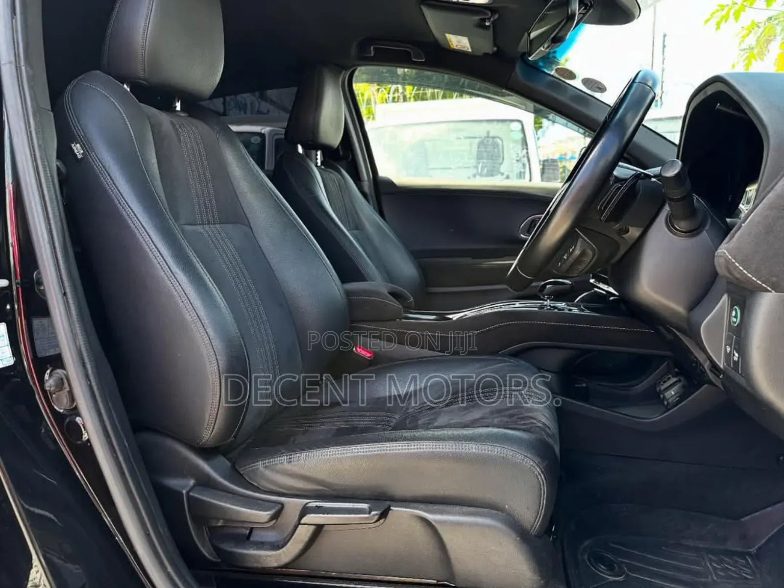 Honda Vezel 1.5 Hybrid 2WD 2019 Black