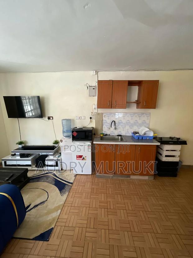 Charming Studio Airbnb TRM Drive Gate C Roysambu Thika Rd - thumbnail 4