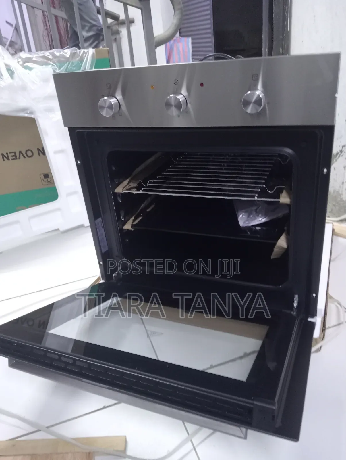 Hisense Hbo60203 60cm Built in Oven